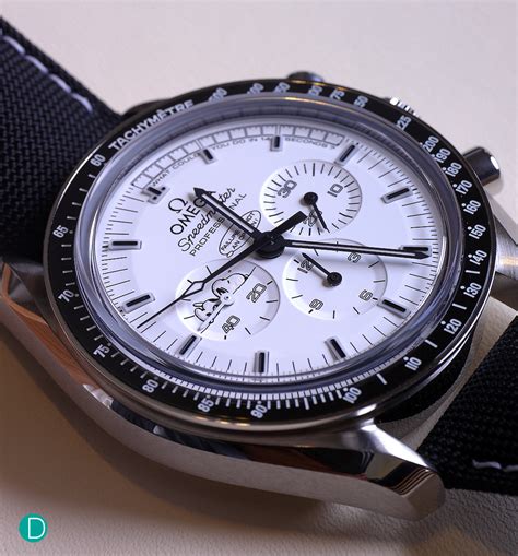 omega speedmaster moonwatch - apollo 13 45th silver snoopy awards|Omega Speedmaster silver Snoopy award.